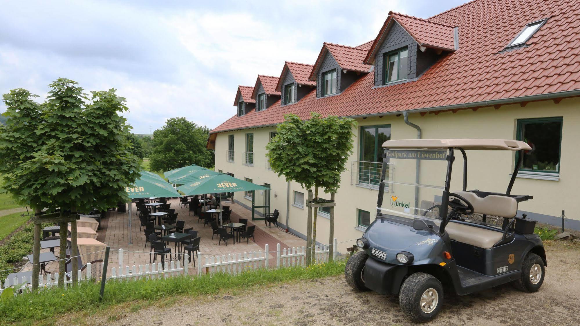 Apartments Golfpark Schlossgut Sickendorf Lauterbach Екстериор снимка