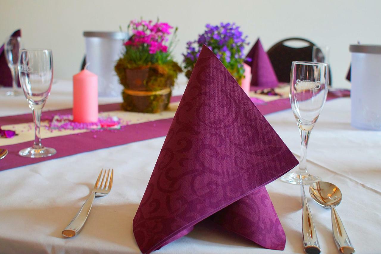 Apartments Golfpark Schlossgut Sickendorf Lauterbach Екстериор снимка